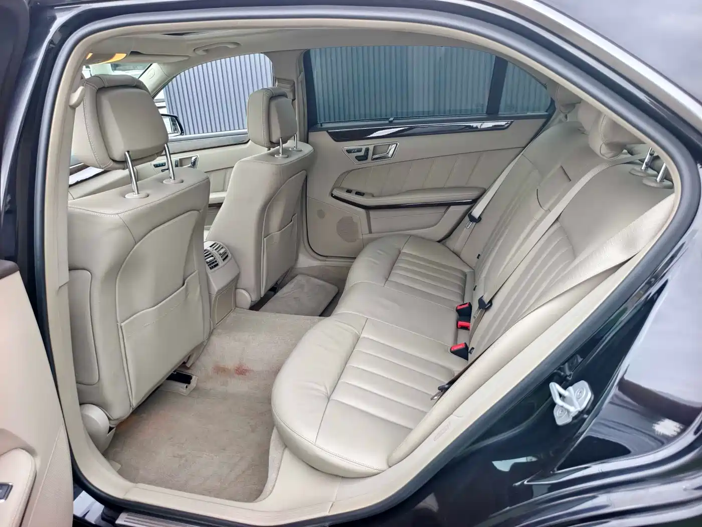 Mercedes-Benz E-Class 2011 E 300 L Elegance фото 11