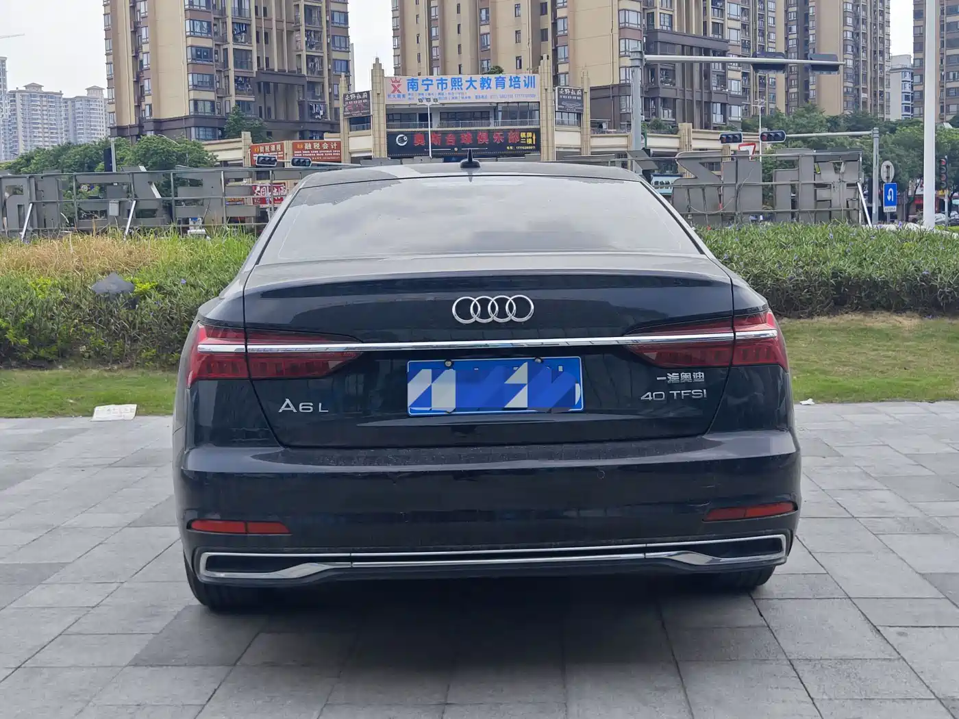 Photo 5 - Audi A6L