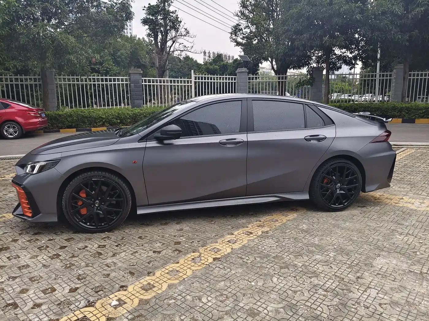 GAC Trumpchi Trumpchi Emkoo 2024 Model 400T Auto Shadow Leopard R MAX Edition фото 4