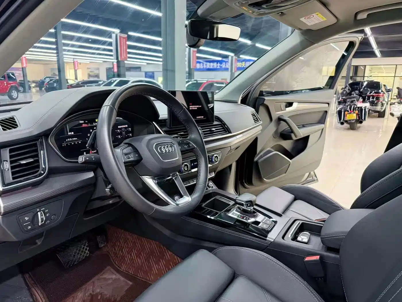 Audi Q5L 2022 Facelift 40T Luxury Dynamic фото 5