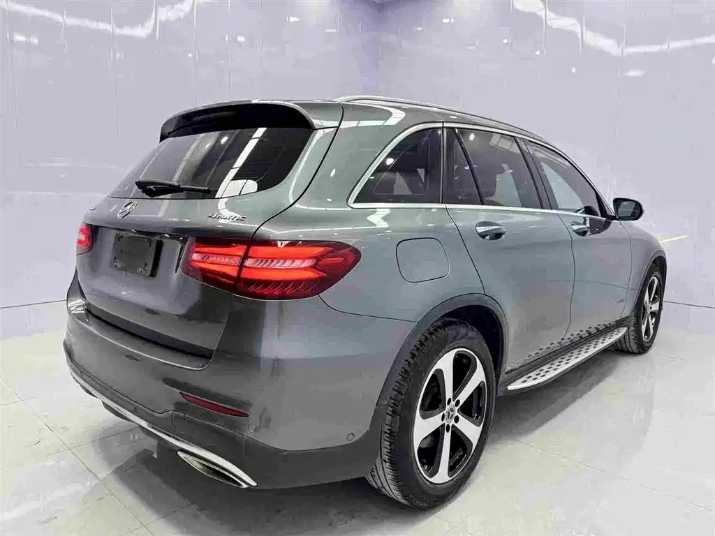 Mercedes-Benz GLC 2018 Facelift GLC 260 4MATIC Luxury фото 6