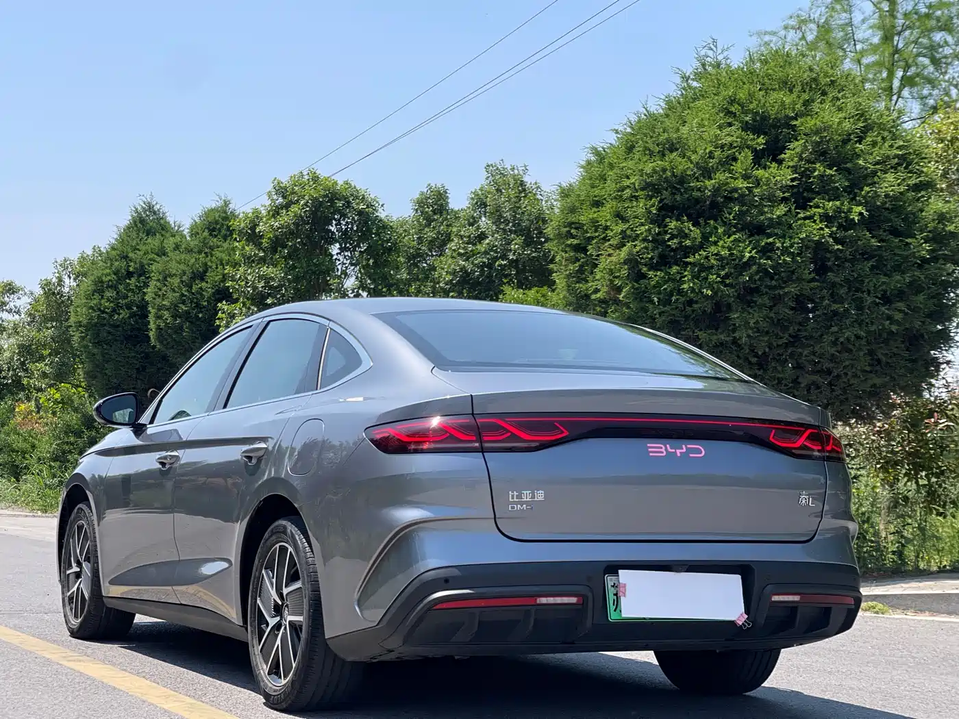 BYD Qin L 2024 DM-i 120KM Leading фото 5
