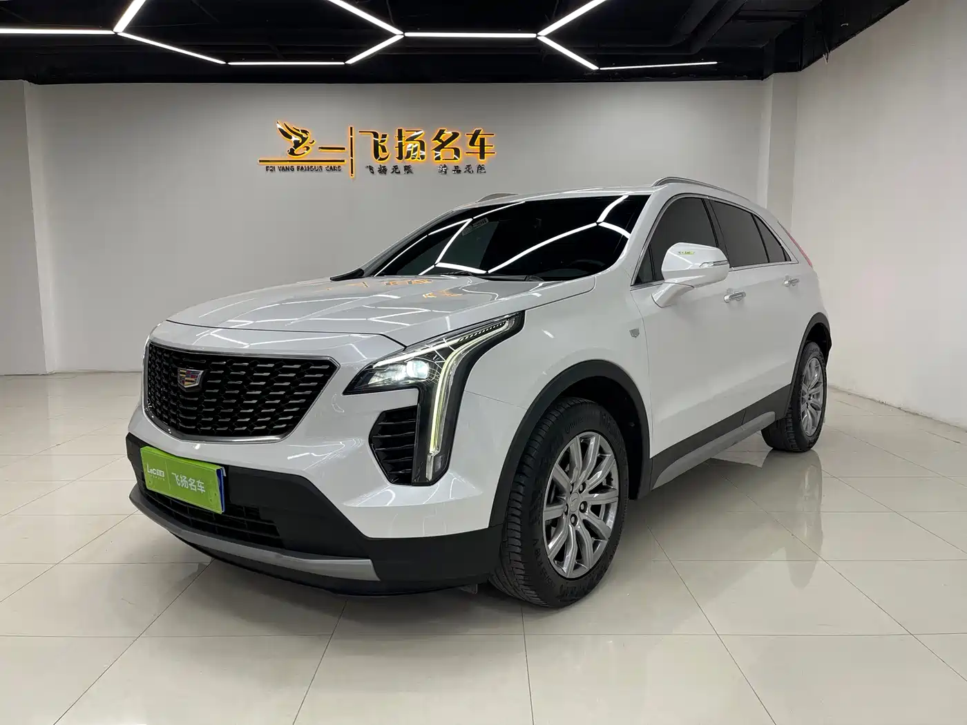 CADILLAC XT4