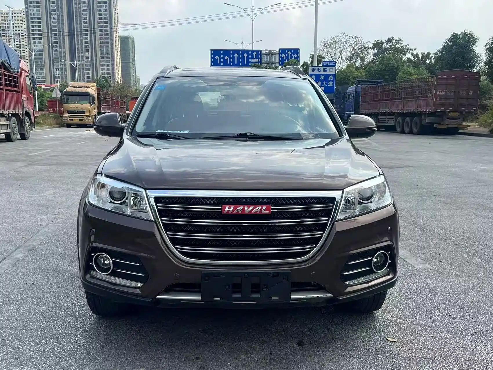 Photo 2 - Haval H6