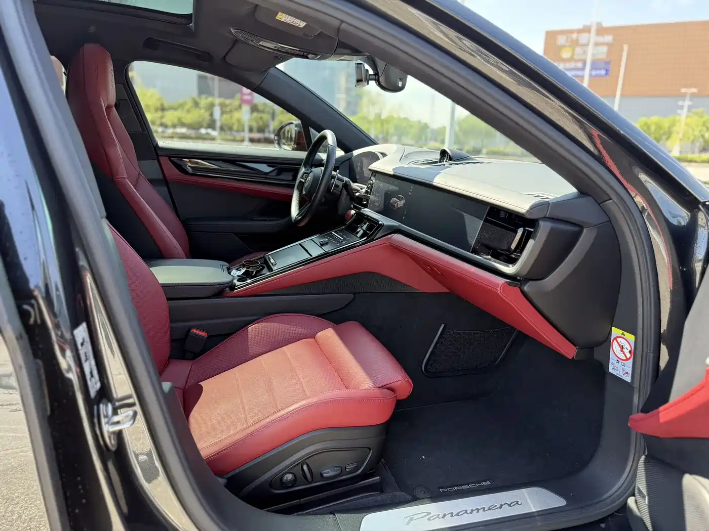 PORSCHE PANAMERA