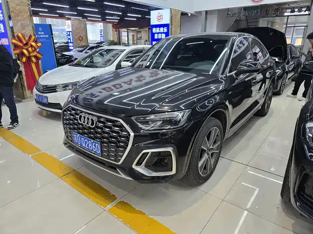 AUDI Q5L SPORTBACK