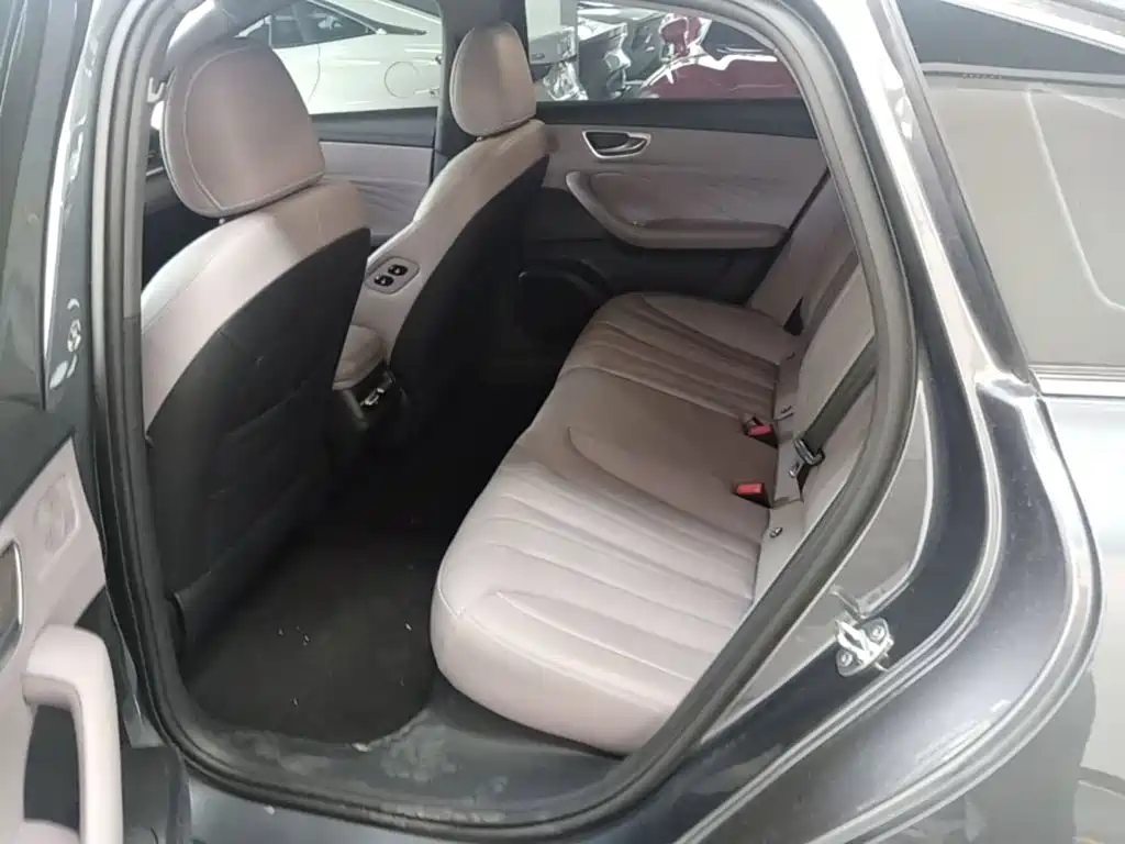 Roewe M7 DMH 2026 2025 Base
