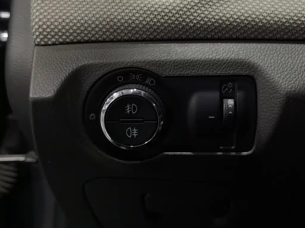 Chevrolet Cruze 2011 2011 1.6L SE AT