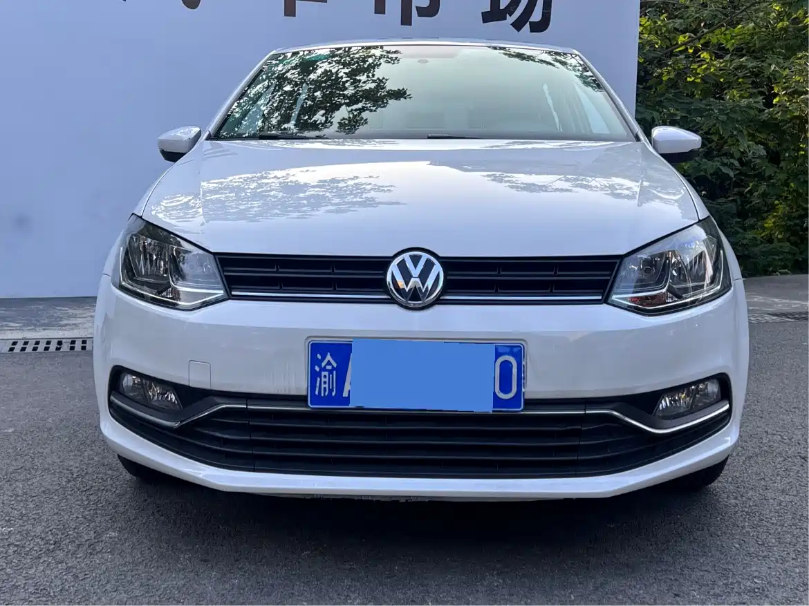 Volkswagen Polo 2016 1.6L Automatic Comfort фото 2