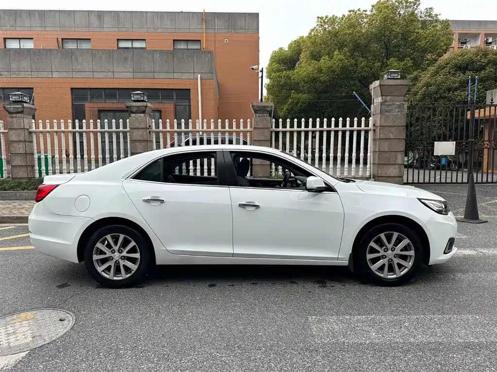Chevrolet Malibu 2018 530T Automatic Luxury Edition фото 6