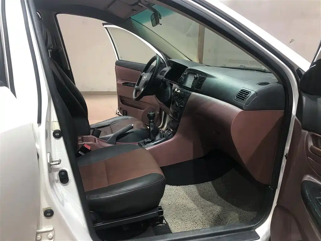 BYD F3 2015 Energy-saving Edition 1.5L Manual Comfort фото 4