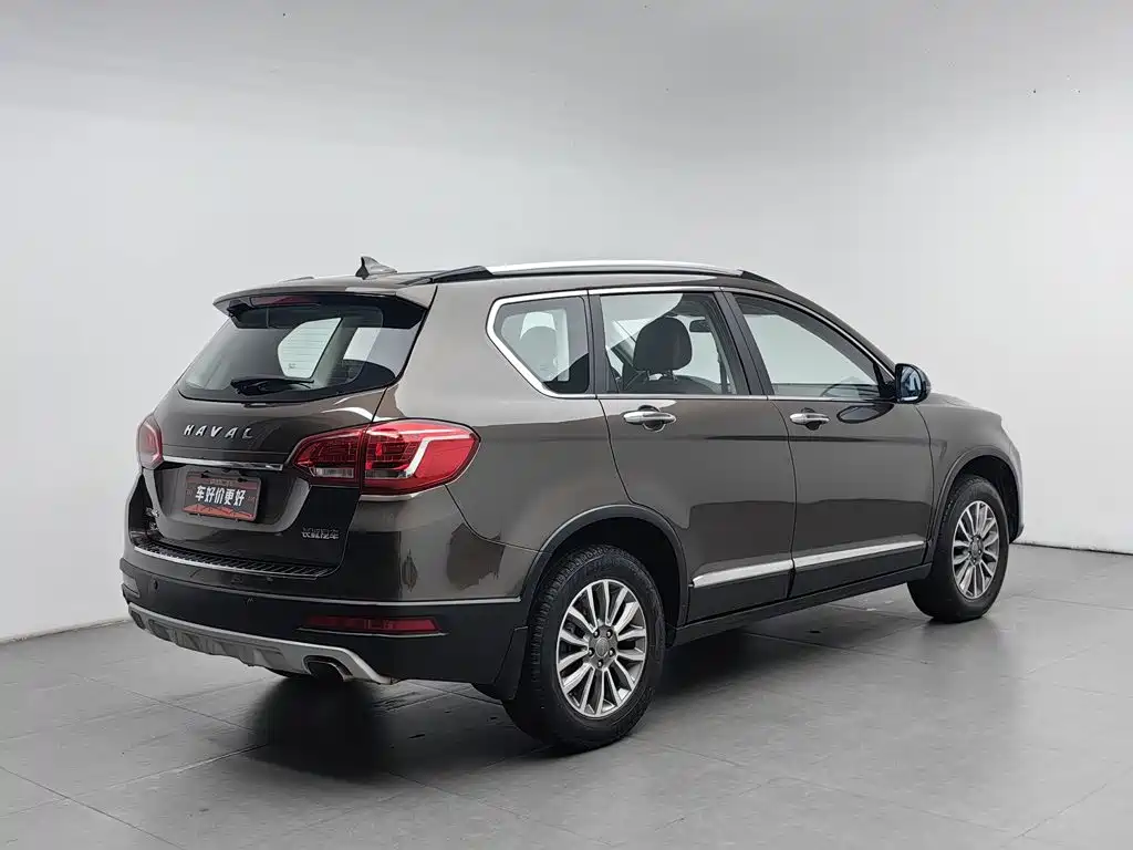 Photo 2 - Haval H6