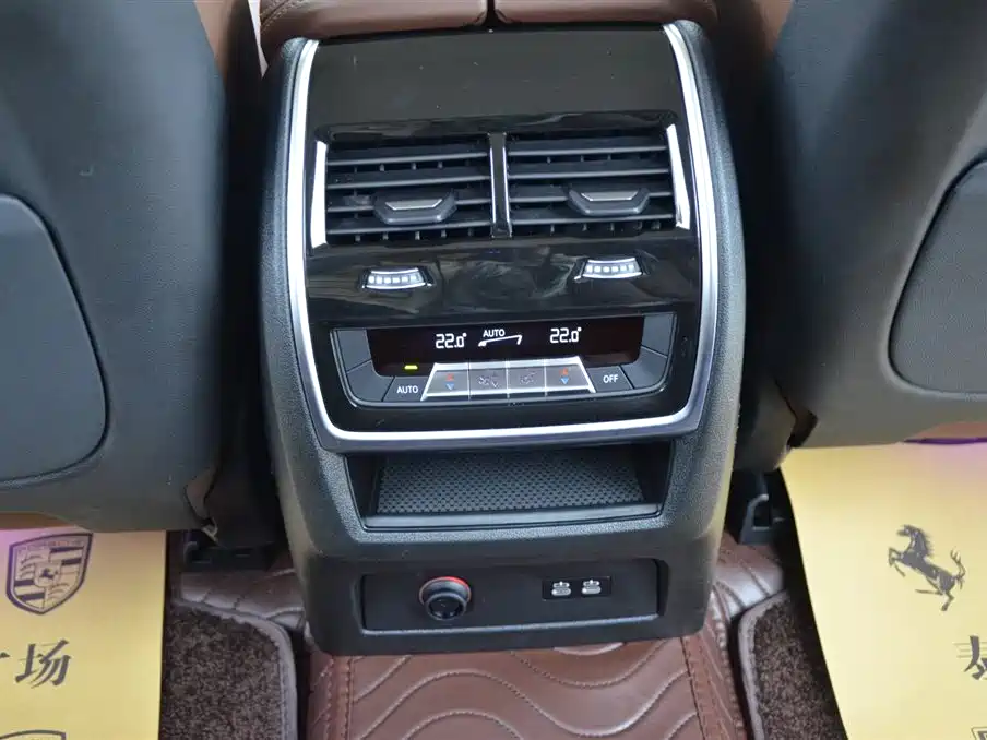 BMW X7 2024 xDrive40i Leading Luxury Package фото 13