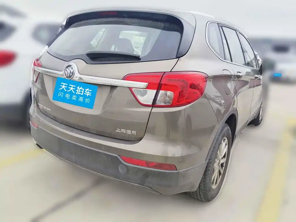 Фото 2 - Buick Envision Plus