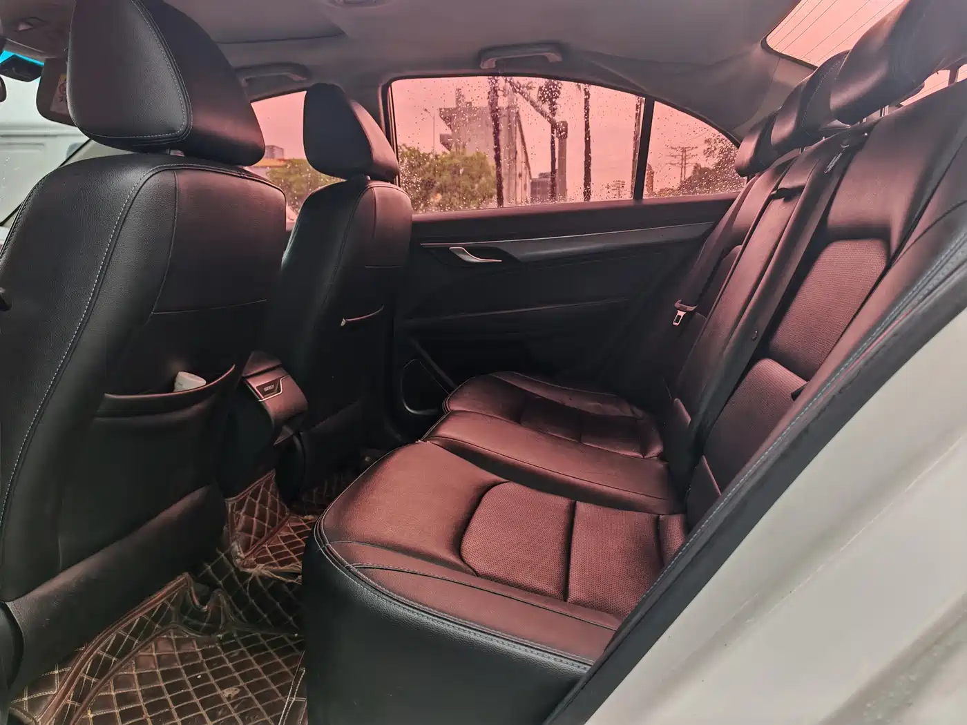 Geely Emgrand New Energy 2018 2018 EV450 Elite