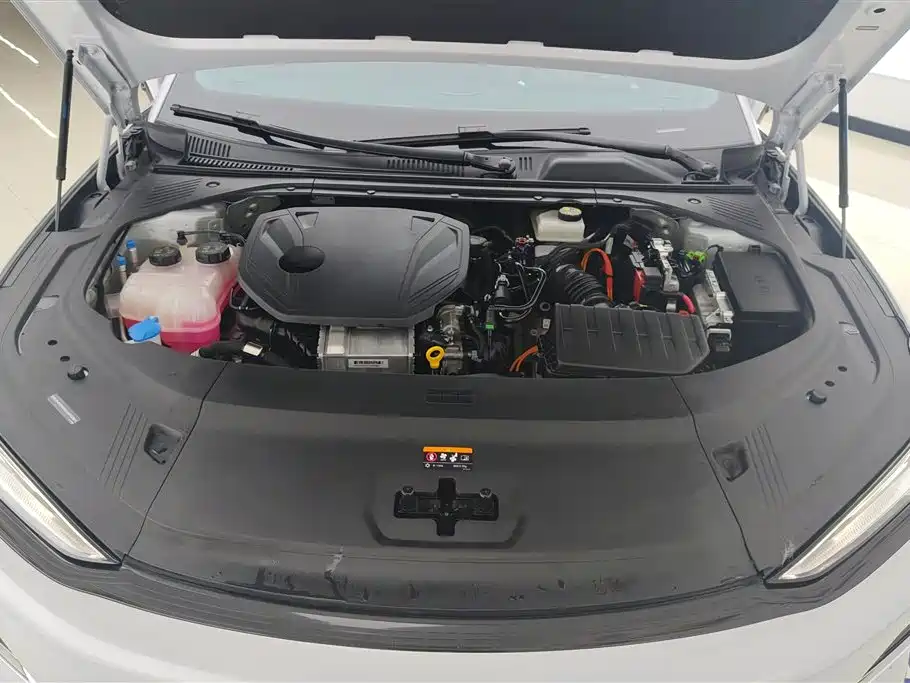 GEELY GALAXY GALAXY SPARKLE 8