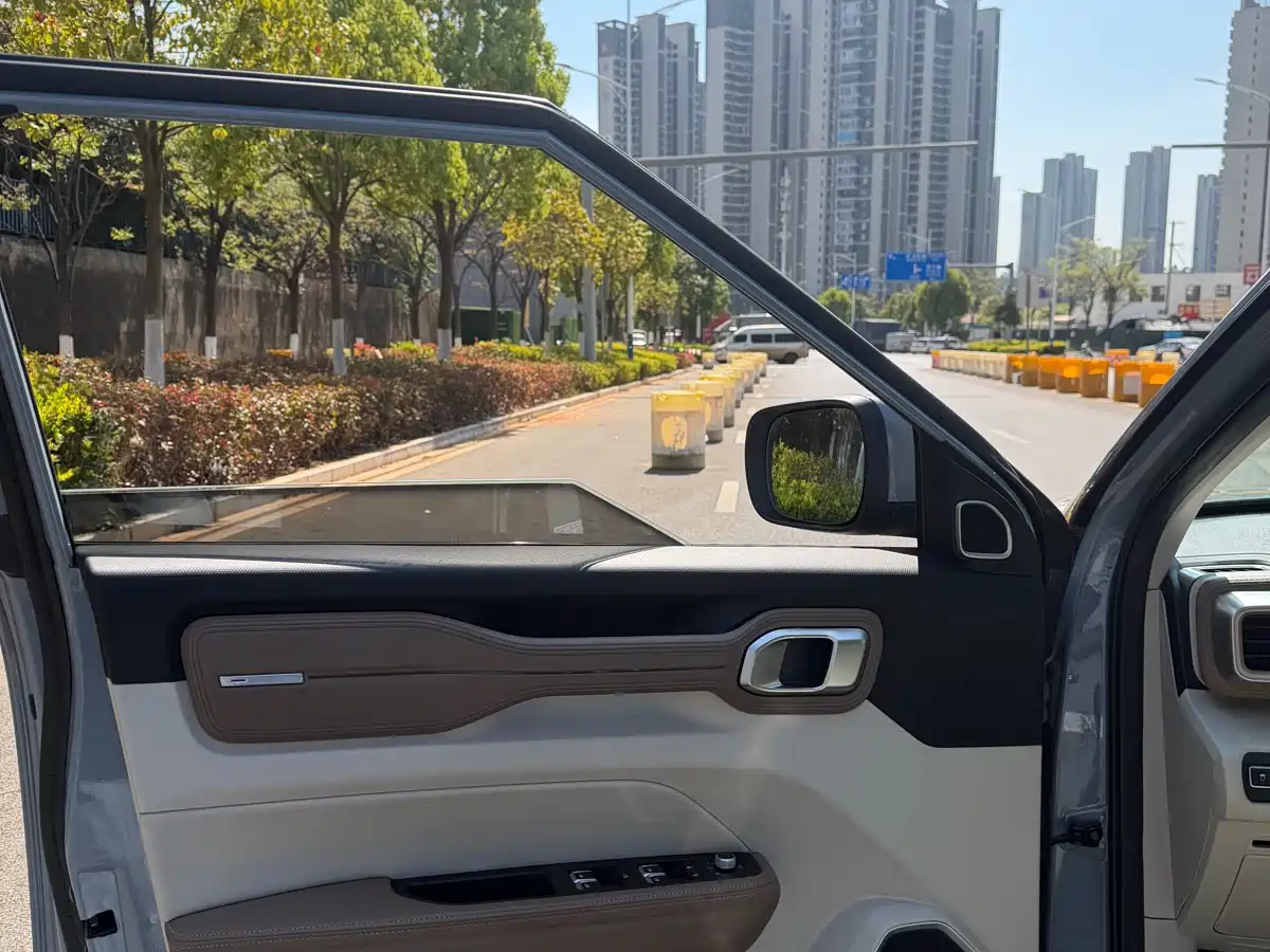 GEELY AUTOMOBILE GEELY ICON