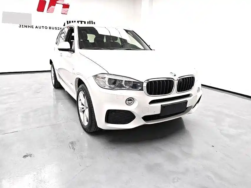 Photo 3 - BMW X5 (Import)