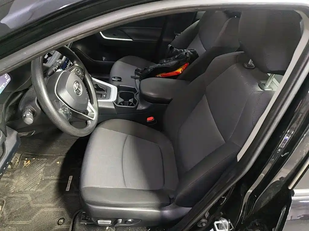 Toyota RAV4 Rongfang 2023 Hybrid 2.5L E-CVT 2WD Elite Edition фото 12