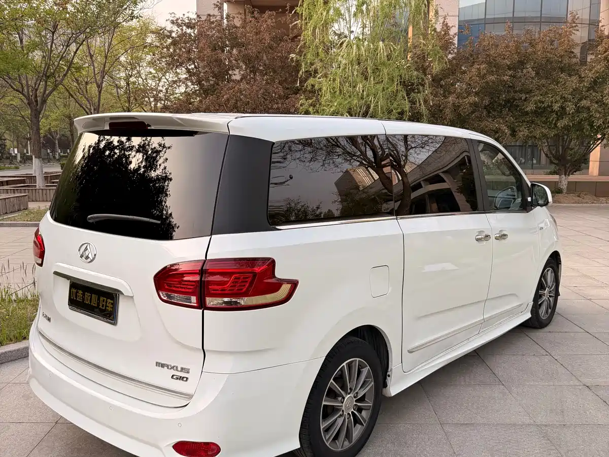SAIC Maxus Maxus G10 2016 2.0T Automatic Luxury Executive Edition фото 11
