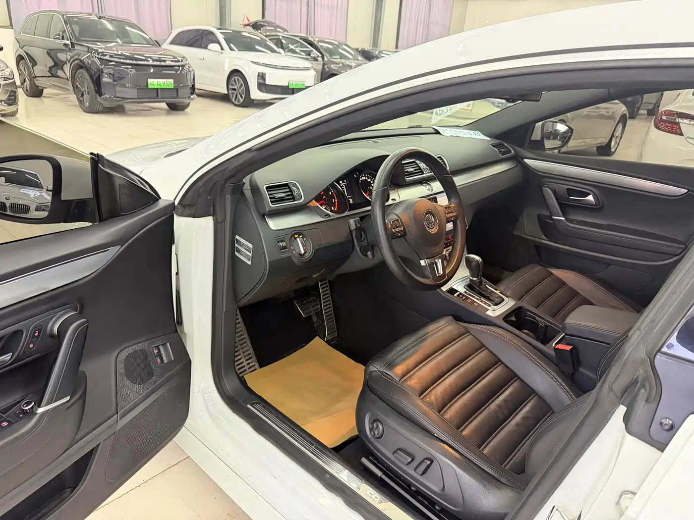 Volkswagen FAW-Volkswagen CC 2016 Model 1.8TSI Premium фото 4