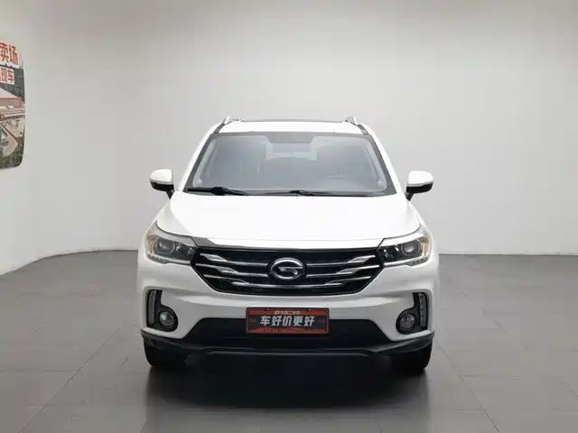 GAC Trumpchi Trumpchi GS4 2017 235T G-DCT 2WD Luxury — фото 3