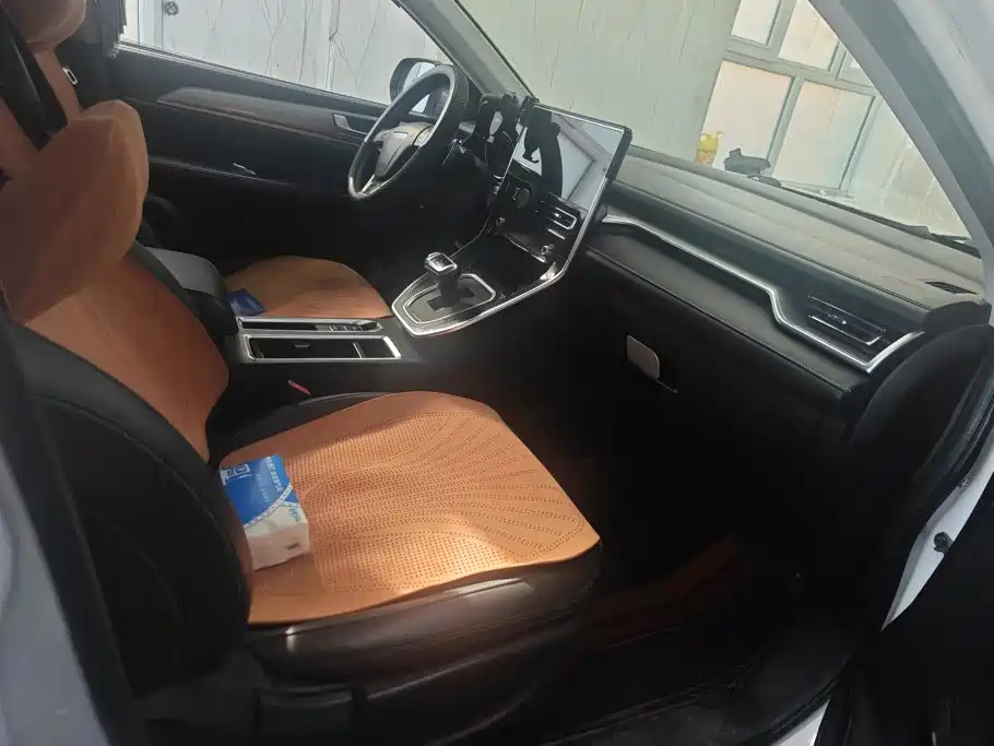 Фото 8 - Haval M6