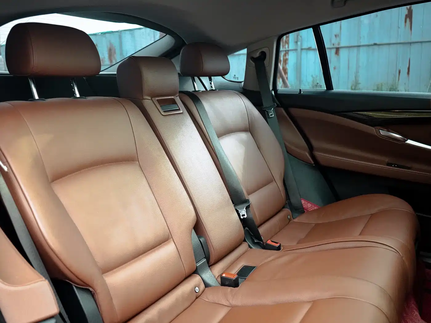 BMW 5 Series GT 2011 535i Elegance фото 22