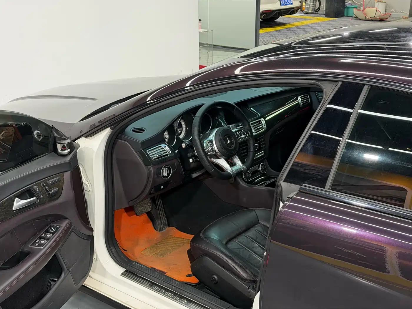 Mercedes-Benz CLS 2012 CLS 300 CGI фото 8
