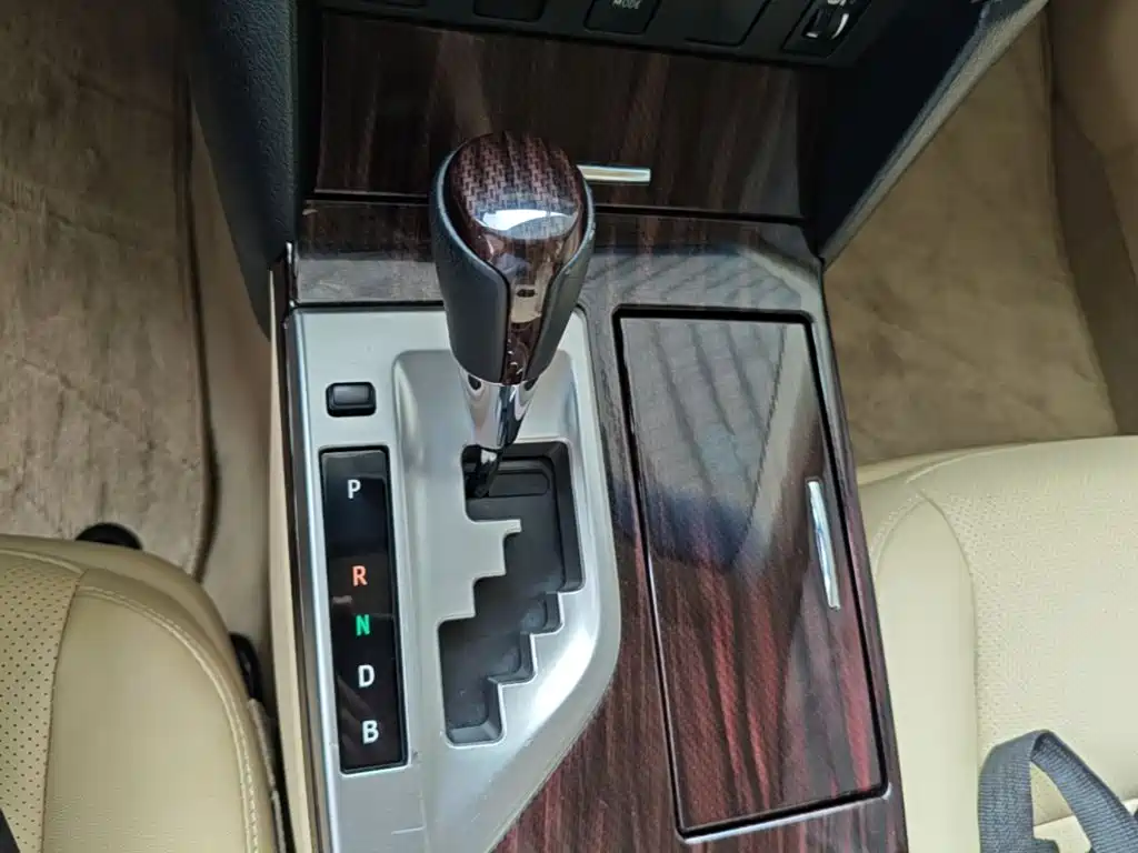 Photo 14 - Toyota Camry