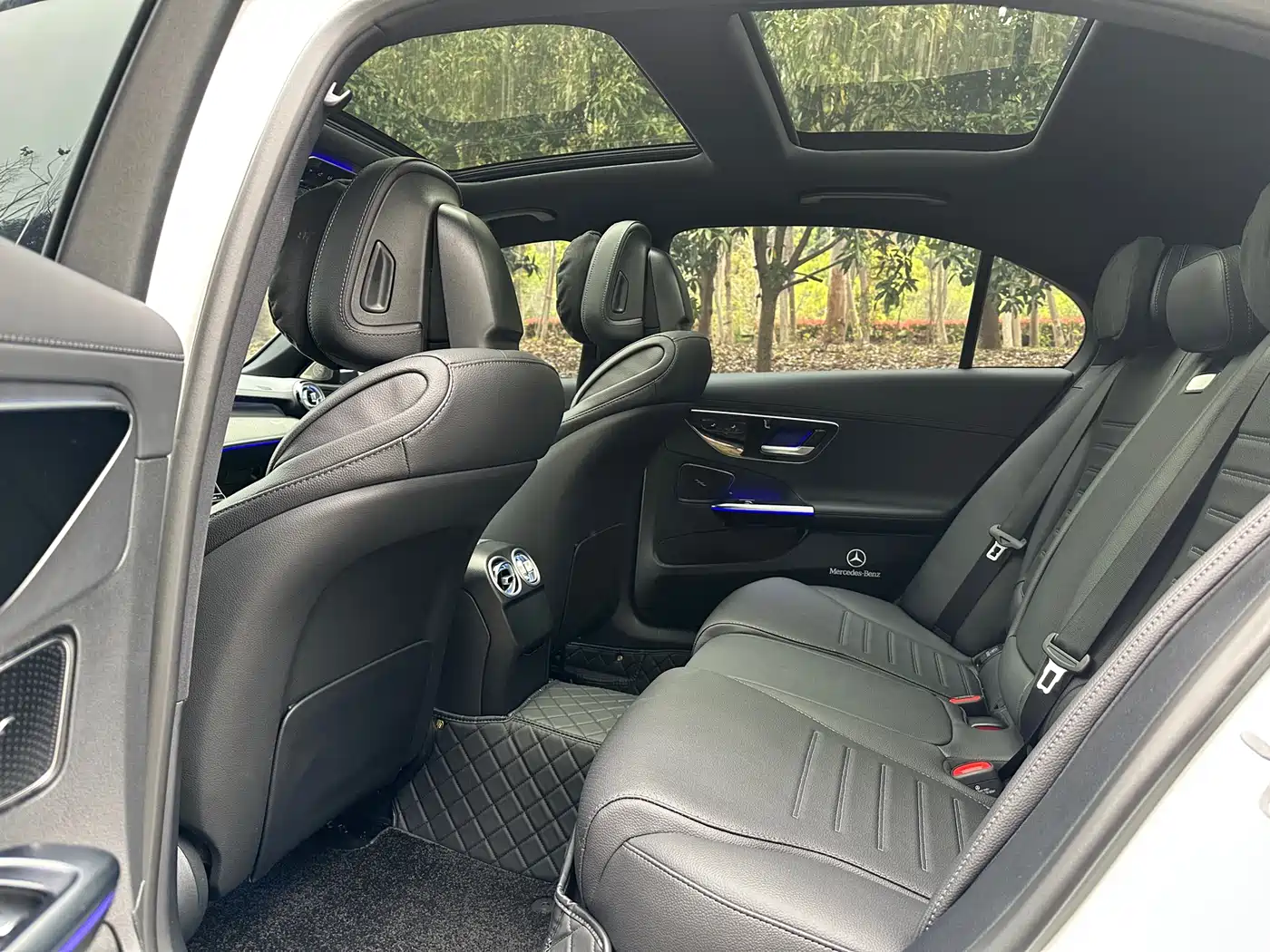 Mercedes-Benz C-Class 2025 Facelift C 260 L Sport Edition фото 10