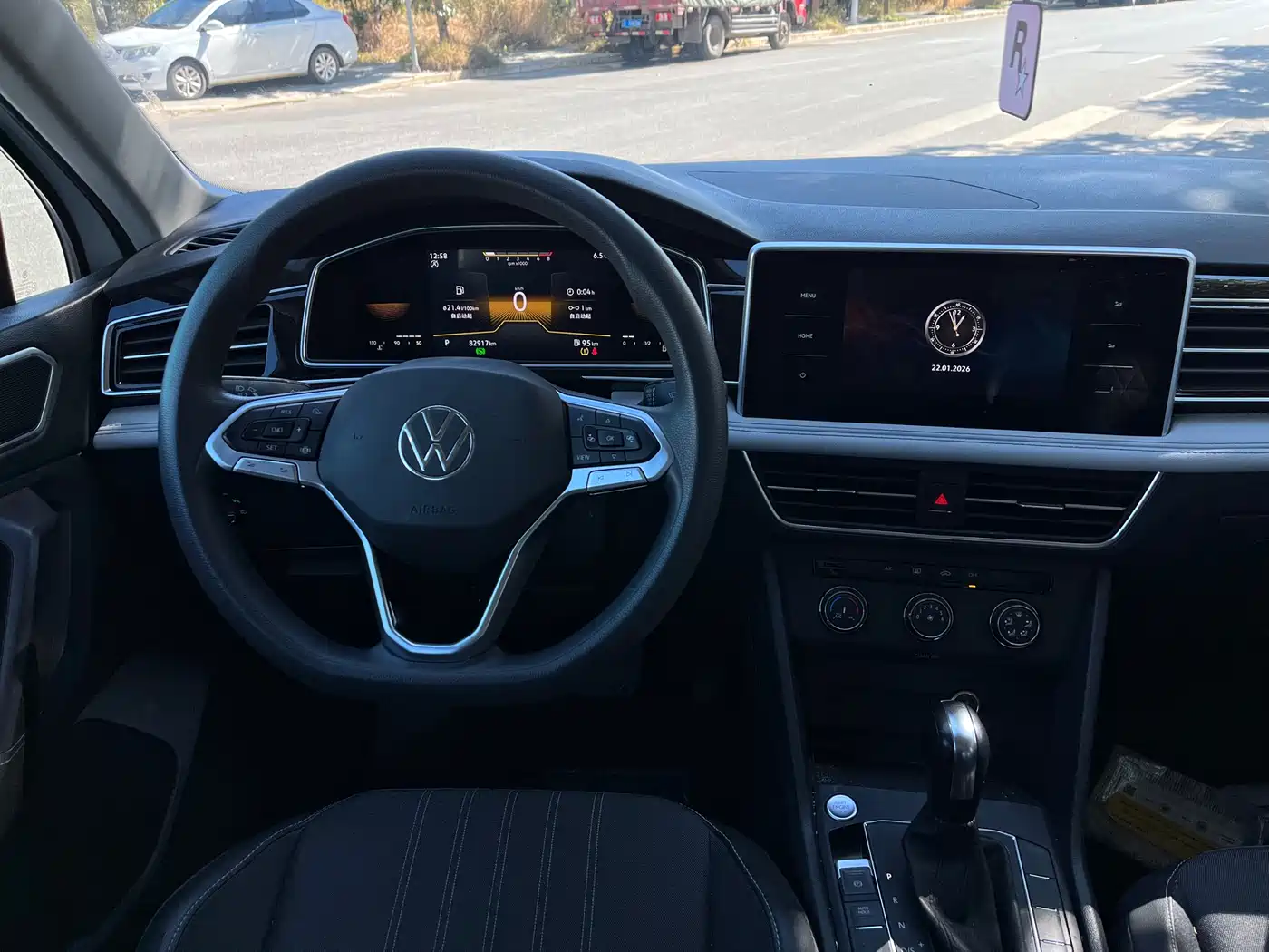 Volkswagen Tiguan L 2022 330TSI Automatic 2WD Comfort Edition фото 9