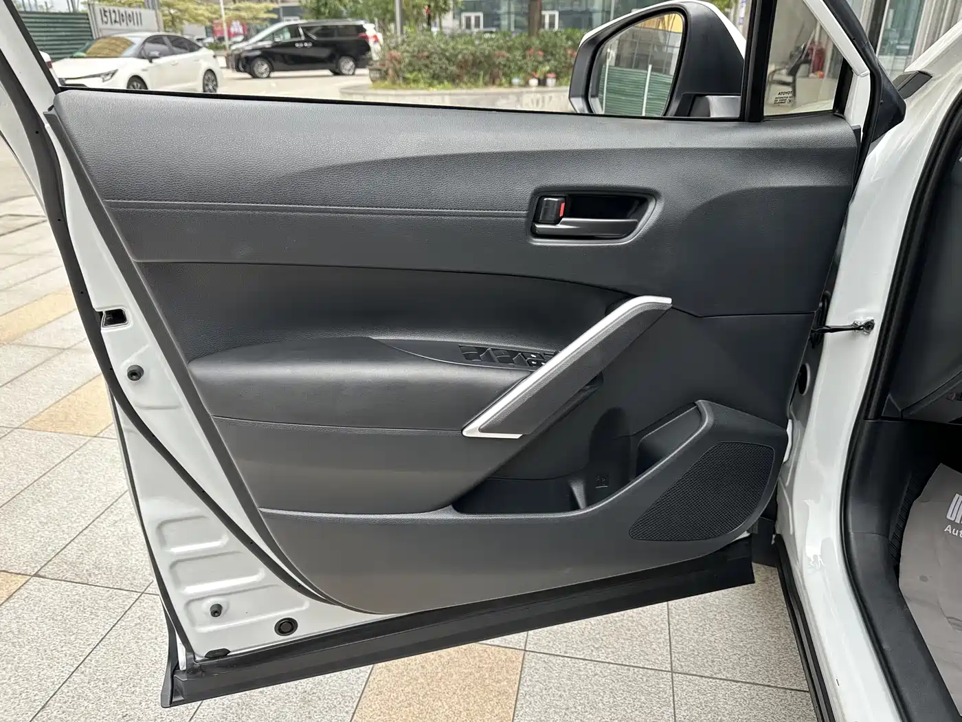 Toyota Corolla Cross 2023 Hybrid 2.0L Pioneer Edition фото 20