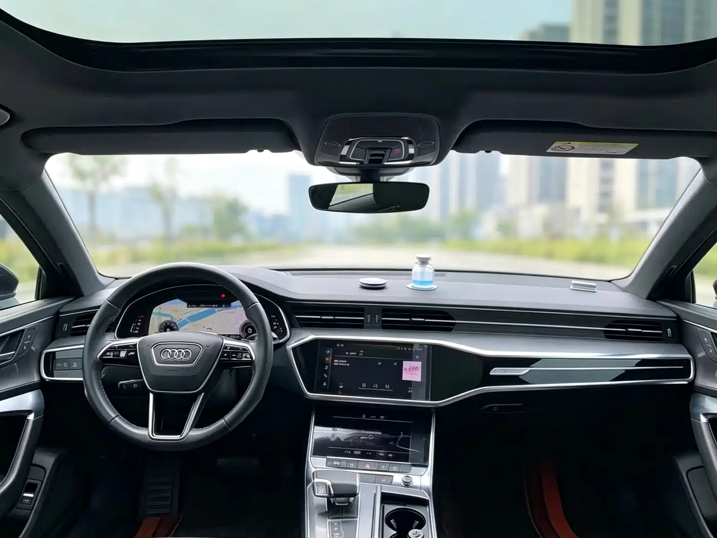 Photo 7 - Audi A6L