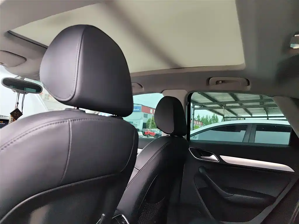 Audi Q3 2015 35 TFSI Comfort фото 18
