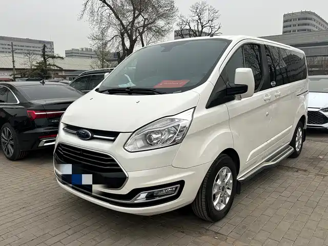 FORD TOURUIOU