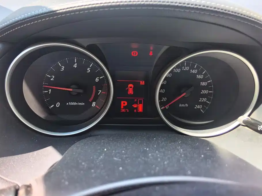 Mitsubishi Outlander (Import) 2012 2012 Outlander 2.4 Fashion Navigation Edition