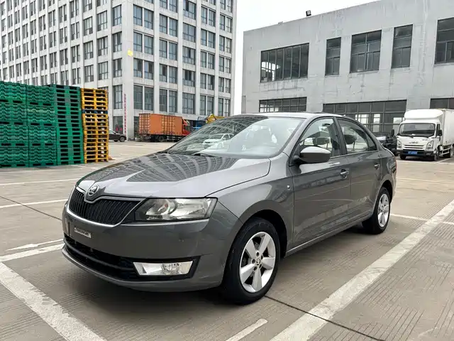  Škoda Rapid 2013 1.6L Manual Smart Selection