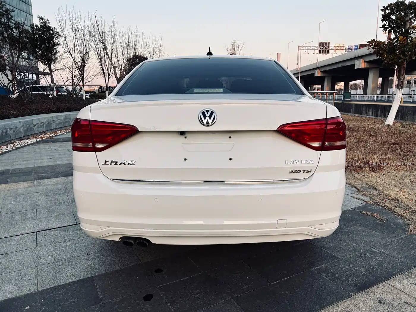 Volkswagen Lavida 2017 230TSI DSG Comfort Edition фото 9