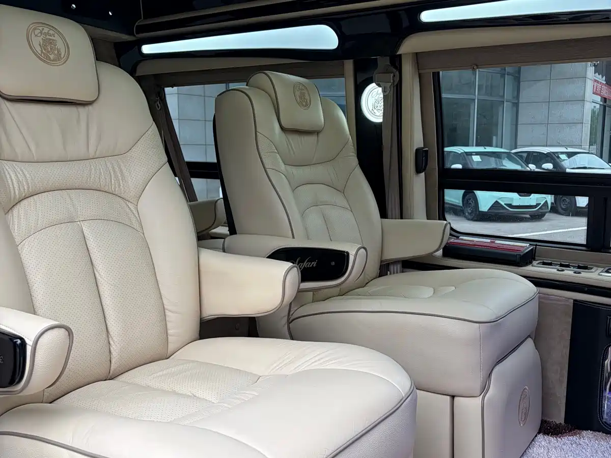 GMC Savana 2014 2014 5.3L Leader Edition