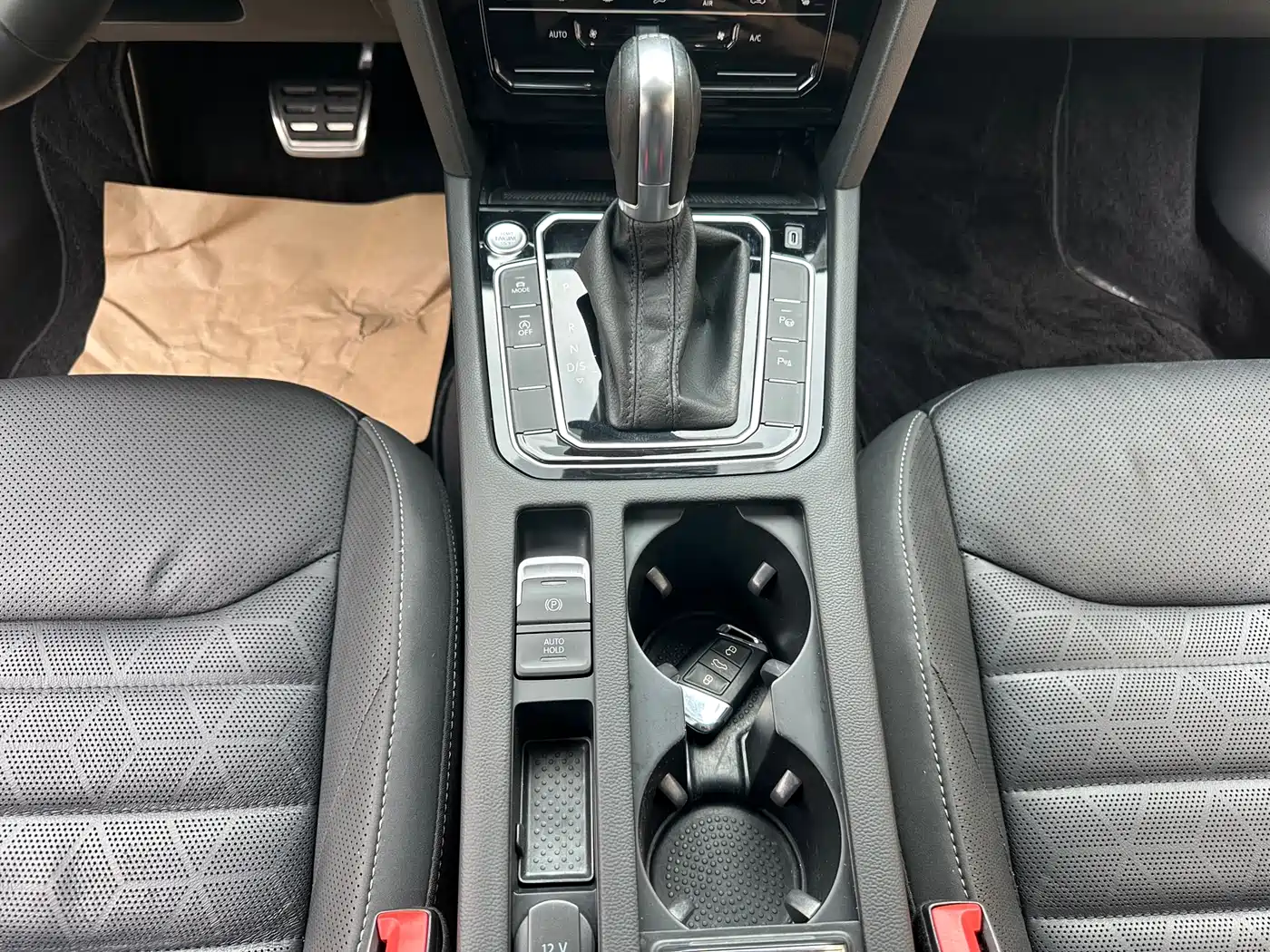 Volkswagen FAW-Volkswagen CC 2021 Shooting Brake 380TSI Hunter Heart Edition фото 17