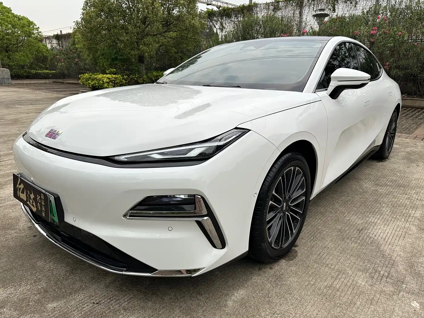 GEELY GALAXY GALAXY SPARKLE 8