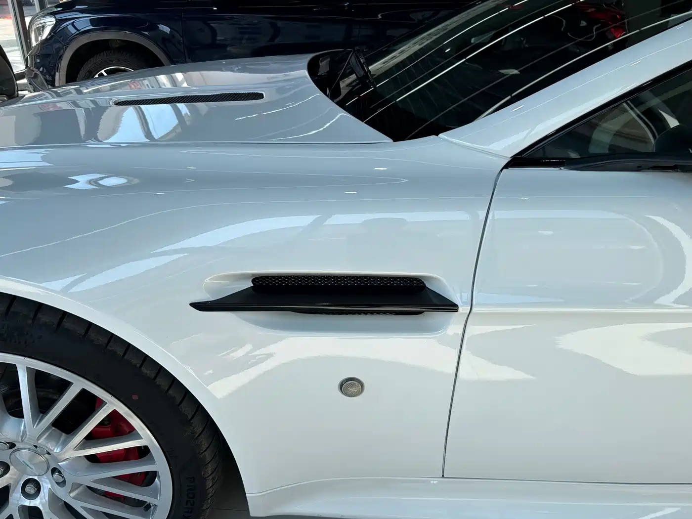 Aston Martin V8 Vantage 2011 2011 4.7L Sportshift Roadster