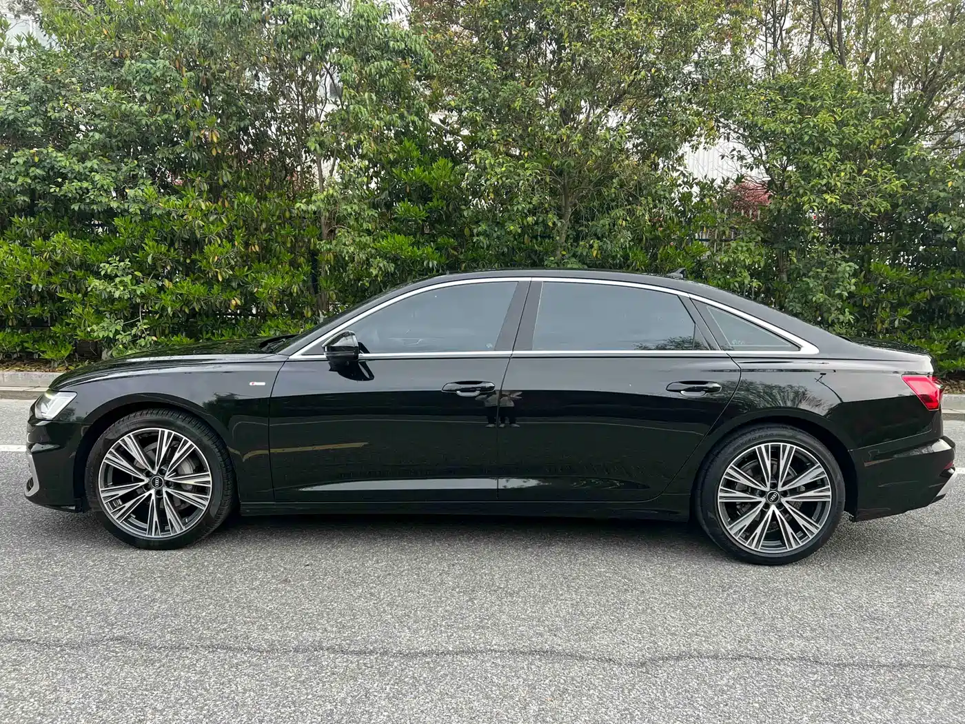 Audi A6L 2023 40 TFSI Luxury Dynamic фото 11