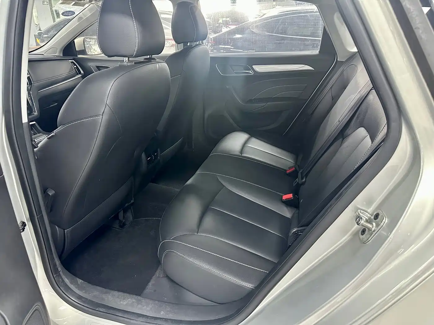 Roewe i6 New Energy 2018 2017 45T Hybrid Connected Smart Enjoyment Edition