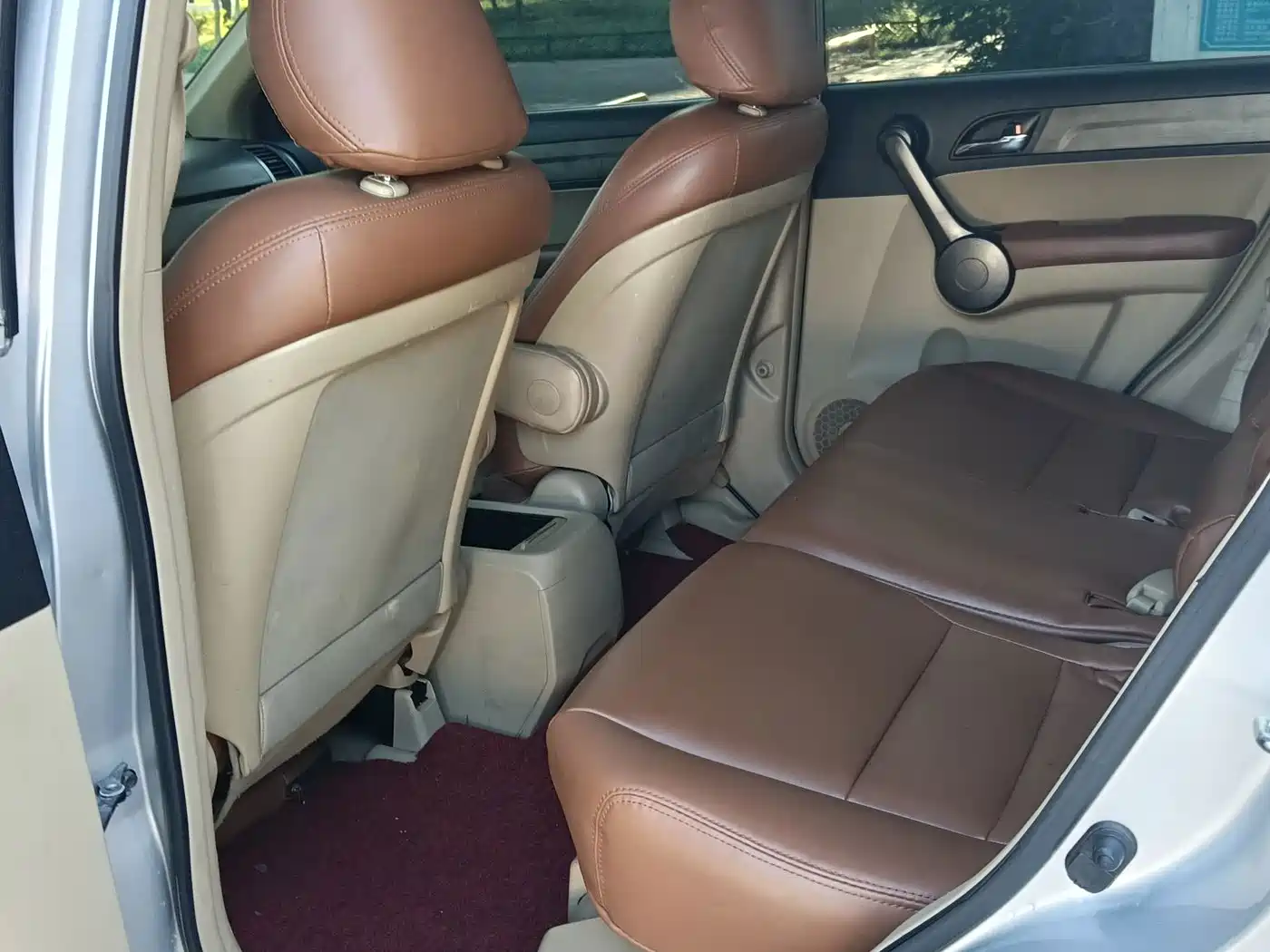 Фото 10 - Honda CR-V