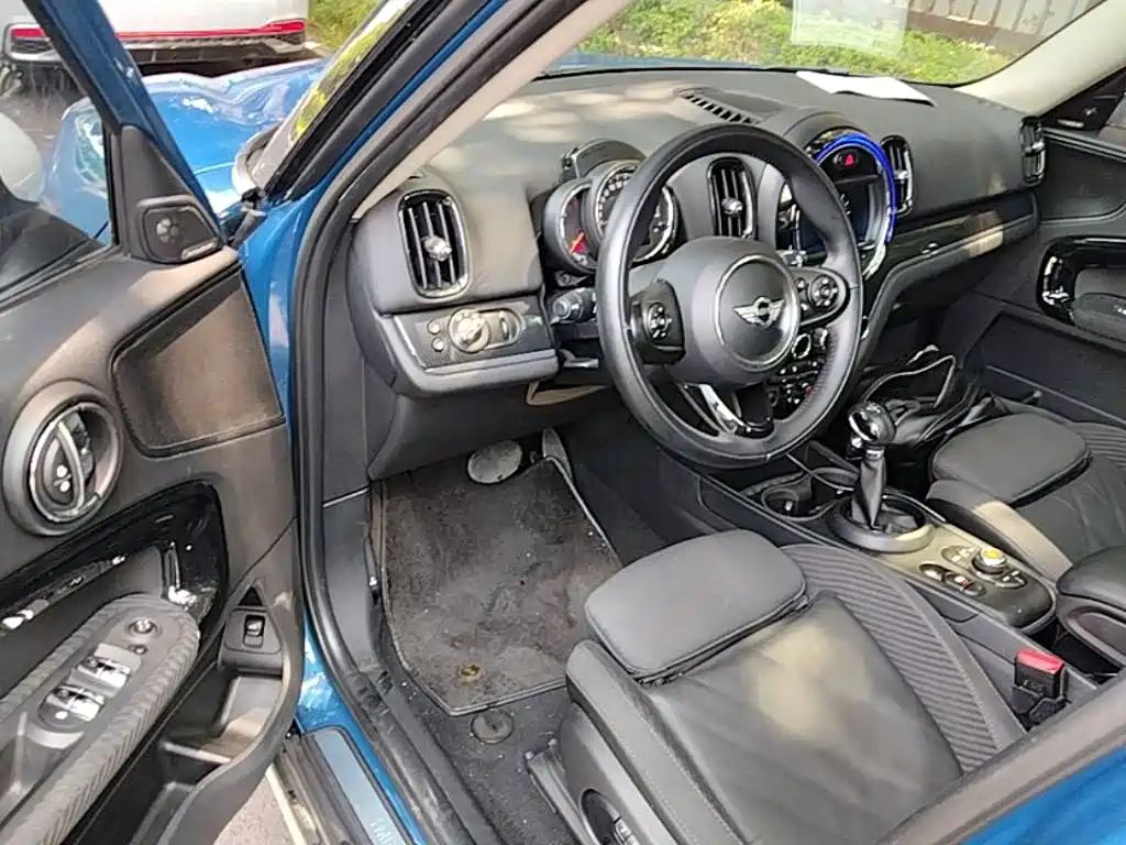 Фото 16 - MINI COUNTRYMAN