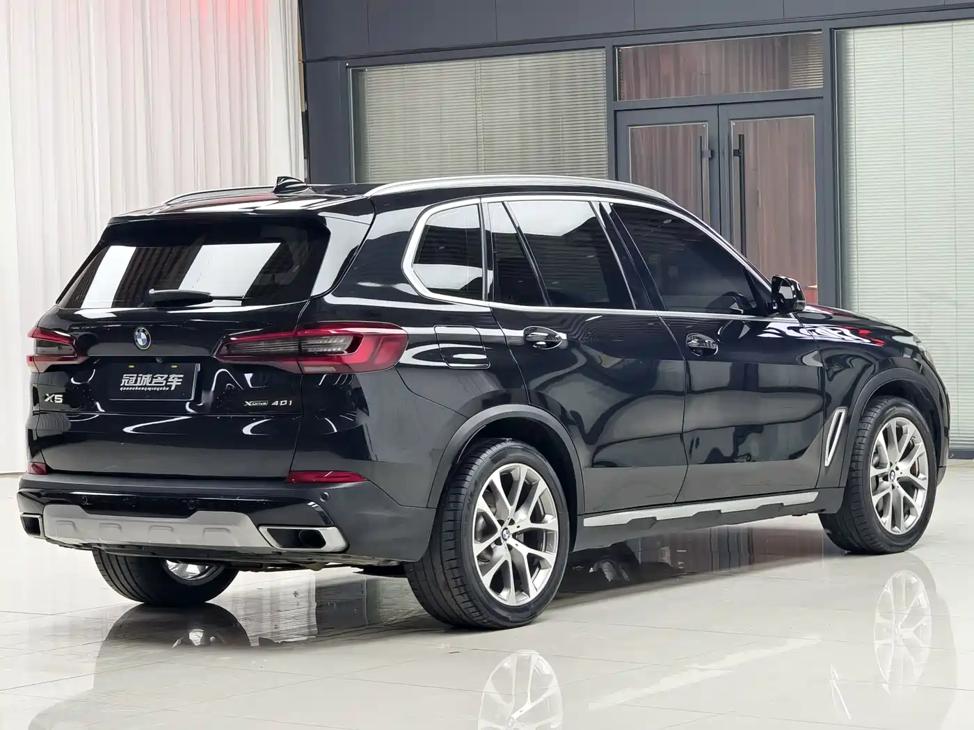 BMW X5 (Import) 2020 xDrive30i M Sport Package фото 11