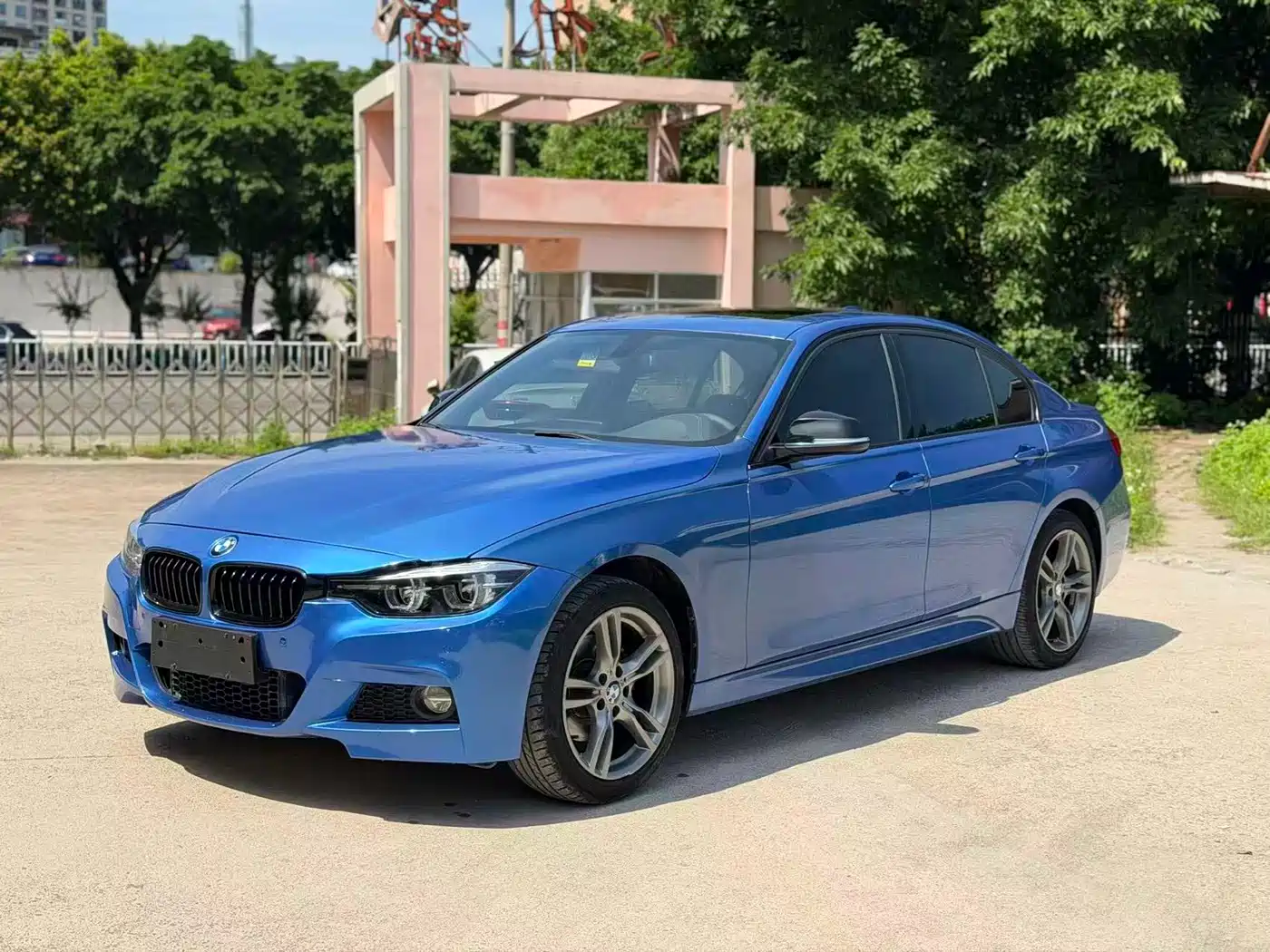 BMW 3 Series 2018 320i M Sport Black Night Edition