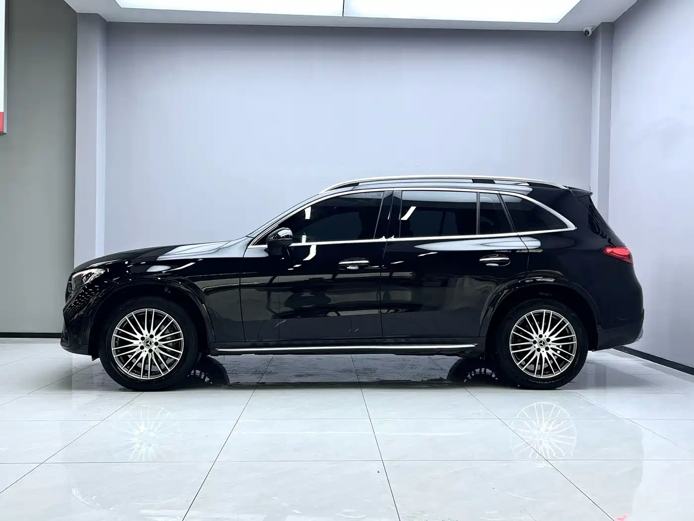 Mercedes-Benz GLC 2024 GLC 300 L 4MATIC Dynamic 5-seater фото 5